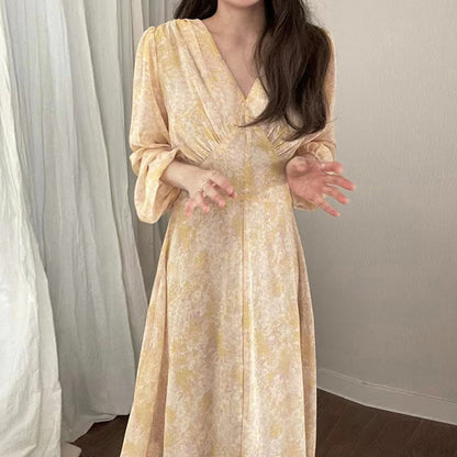 Temperament And Gentle Retro Floral Long Lace-up Dress The Artful Oracle